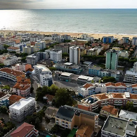 Modern Flat 300m From The Apartman